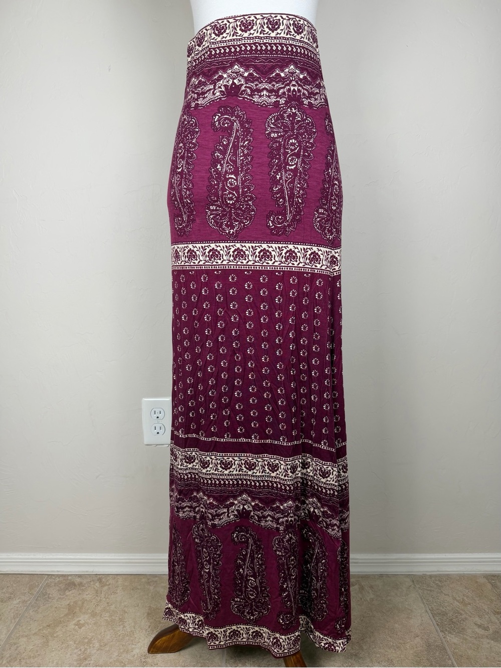 Novella Royale Broken Wing Maxi Skirt